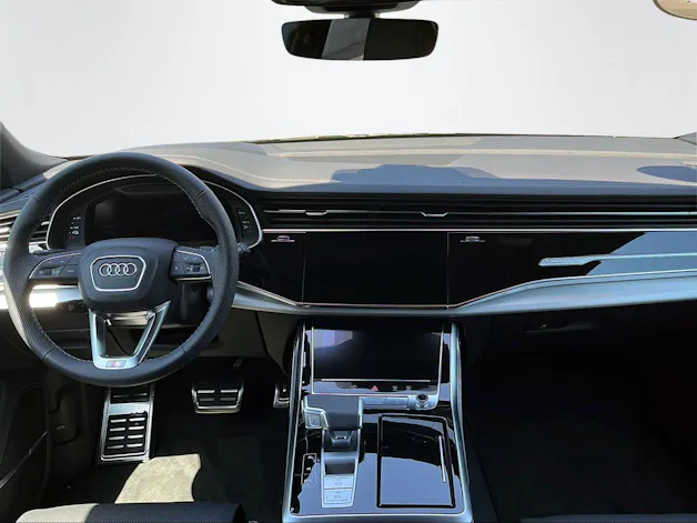 Audi Q8 SUV 290 kW TFSI/elektrisch