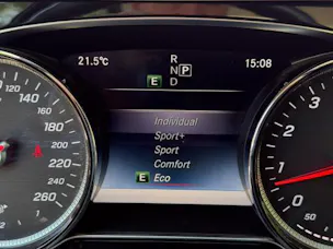 Mercedes-Benz E 200 Avantgarde 4Matic