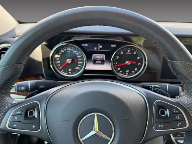 Mercedes-Benz E 200 Avantgarde 4Matic