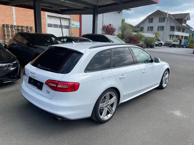 Audi A4 Avant 2.0 TFSI multitronic S-Line quattro
