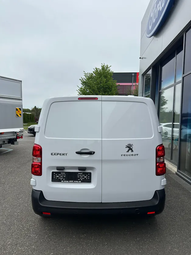 Peugeot Expert fourg. Standard 2.0 BlueHDi 145 S/S
