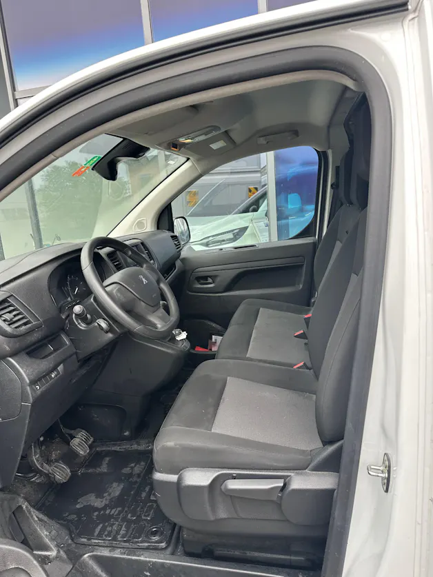 Peugeot Expert fourg. Standard 2.0 BlueHDi 145 S/S