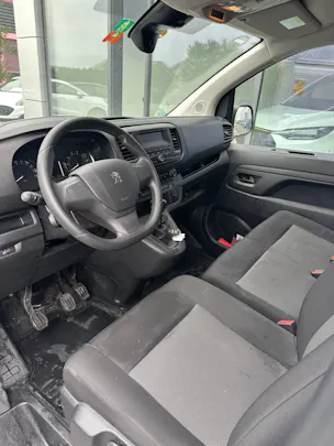 Peugeot Expert fourg. Standard 2.0 BlueHDi 145 S/S