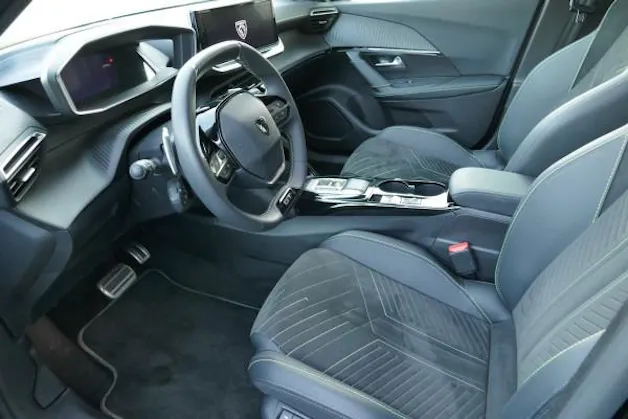 Peugeot 2008 1.2 PureTech GT