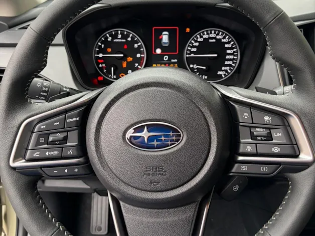 Subaru Crosstrek 2.0i e-Boxer Swiss Plus