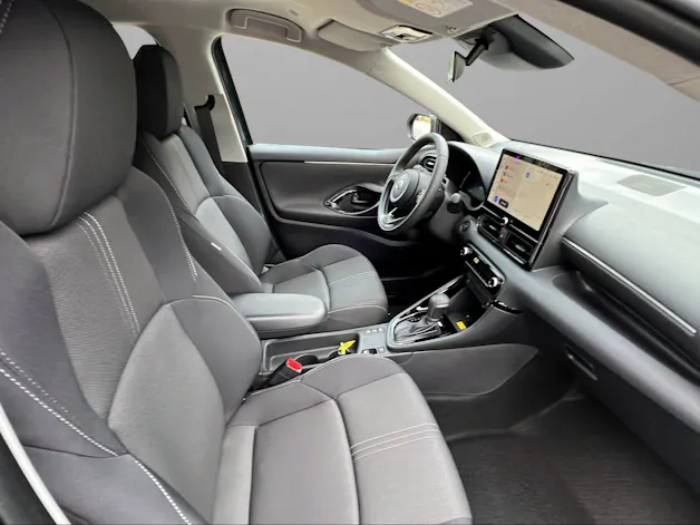 Toyota Yaris 1.5 VVT-i HSD Trend