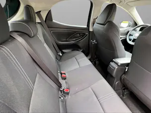 Toyota Yaris 1.5 VVT-i HSD Trend