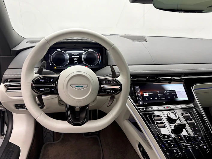immagine del veicolo ASTON MARTIN DB12