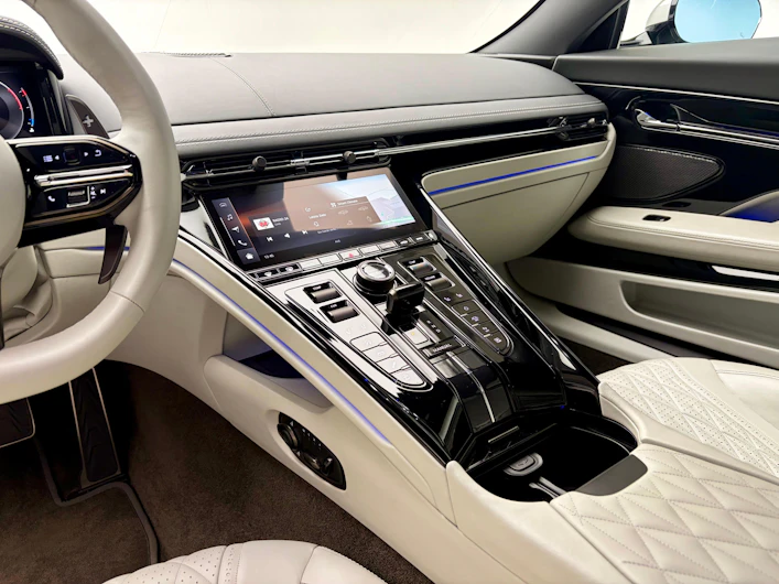 immagine del veicolo ASTON MARTIN DB12