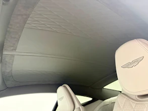https://vehicle.imgix.net/4286685/bfe3ab22-94a1-49b2-81e0-c1c1d729c0ed.jpeg