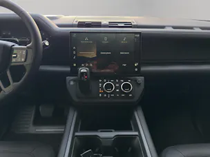 Land Rover Defender 110 3.0 D I6 250 X-Dynamic SE