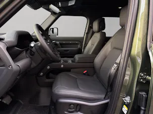 Land Rover Defender 110 3.0 D I6 250 X-Dynamic SE