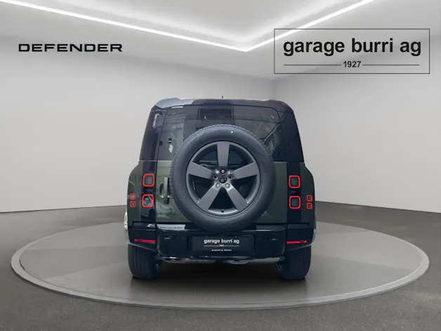 Land Rover Defender 110 3.0 D I6 250 X-Dynamic SE