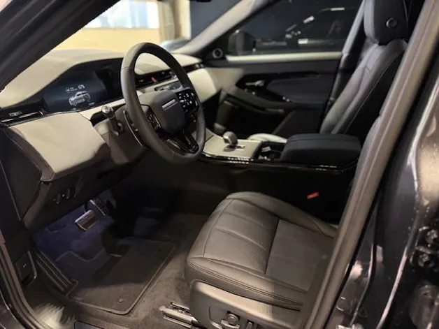 Land Rover Range Rover Evoque 1.5 T 270e Dynamic SE