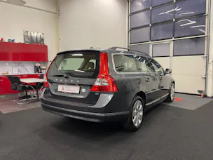 Volvo V70 3.2 Summum