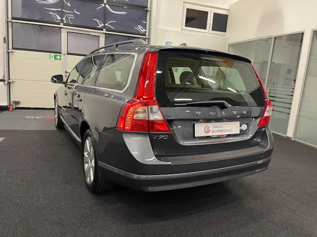 Volvo V70 3.2 Summum