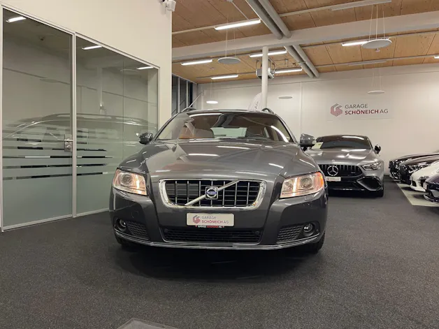 Volvo V70 3.2 Summum