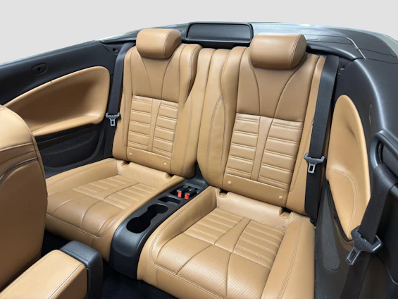 image du véhicule 10 image du véhicule 10