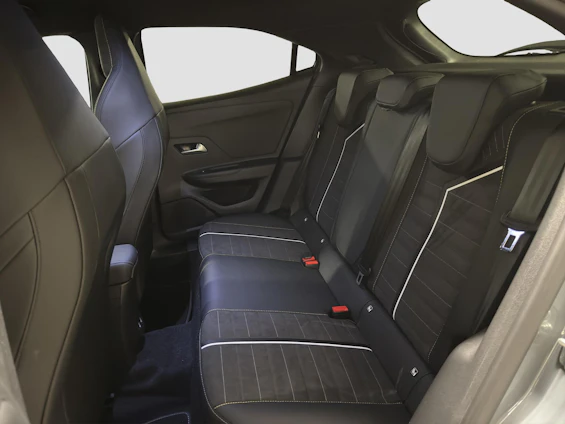 image du véhicule 10 image du véhicule 10