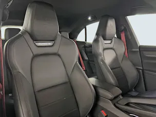 Porsche Macan 4