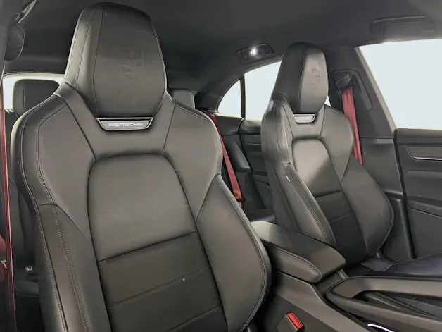 Porsche Macan 4
