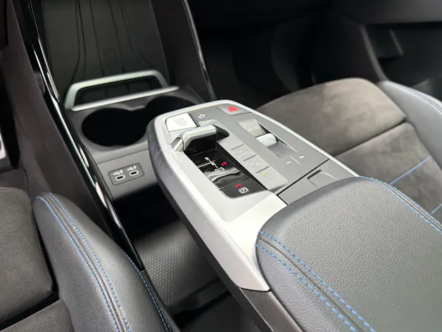 BMW 218i paddles Active Tourer