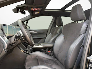 https://vehicle.imgix.net/4286956/802247c3-70fb-4b35-a379-ec6593dc60a8.jpg