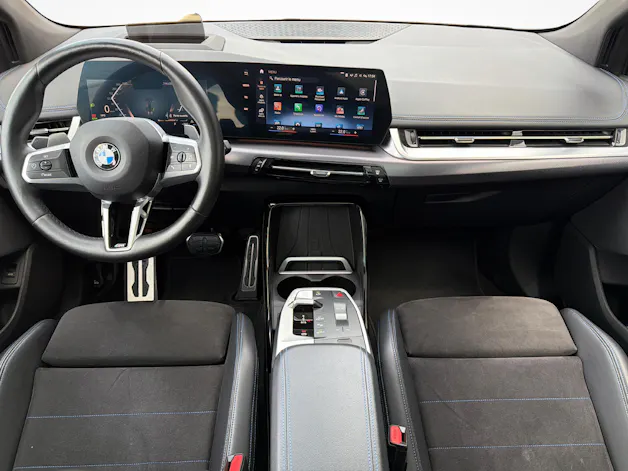 BMW 218i paddles Active Tourer