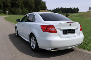 Suzuki Kizashi 2.4 VVT GL Top CVT 4x4