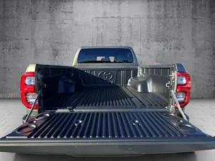 Toyota Hilux Double Cab.-Pick-up 2.8 D-4D MHEV 204 Invincible