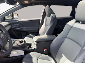 https://vehicle.imgix.net/4287047/6d505f87-0b02-4b23-a4dc-2edfe6c37af3.jpg