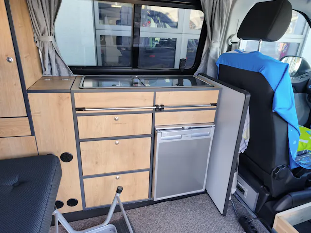 VW T6 Kaw. 3000 2.0 TDI 102 Entry