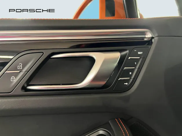 Porsche Macan S