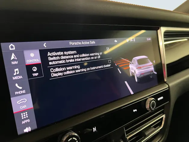 Porsche Macan S