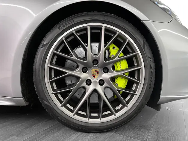 PORSCHE Panamera 4 E-Hybrid Sport Turismo