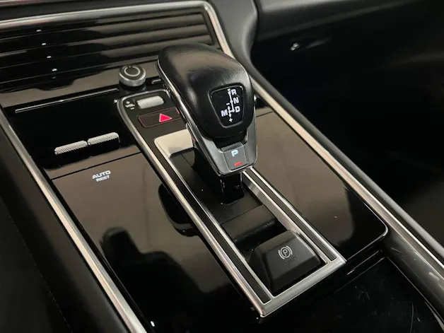 PORSCHE Panamera 4 E-Hybrid Sport Turismo
