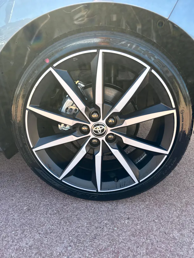 Toyota Yaris 1.5 VVT-i HSD GR Sport