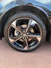 https://vehicle.imgix.net/4287089/12a0023b-678f-43df-b9bf-06c6aa614276.jpg