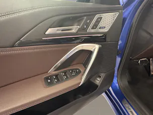 BMW X1 23i xDrive paddles