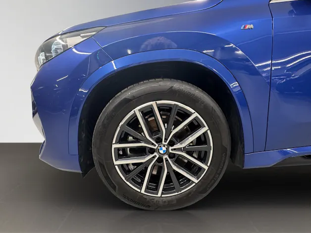 BMW X1 23i xDrive paddles