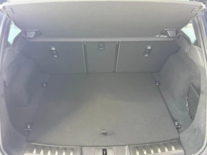 https://vehicle.imgix.net/4287131/8c3d3ae9-6742-4e7b-bf91-bd292f538be8.jpg