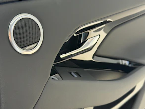 https://vehicle.imgix.net/4287131/aec3b645-1c9f-4a1b-ae28-34203fe58f67.jpg