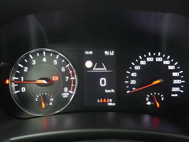 Suzuki Swift 1.2 Sakura Top Hybrid 4x4