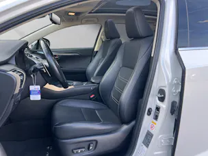 Lexus NX 300h