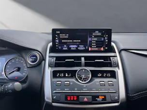 Lexus NX 300h