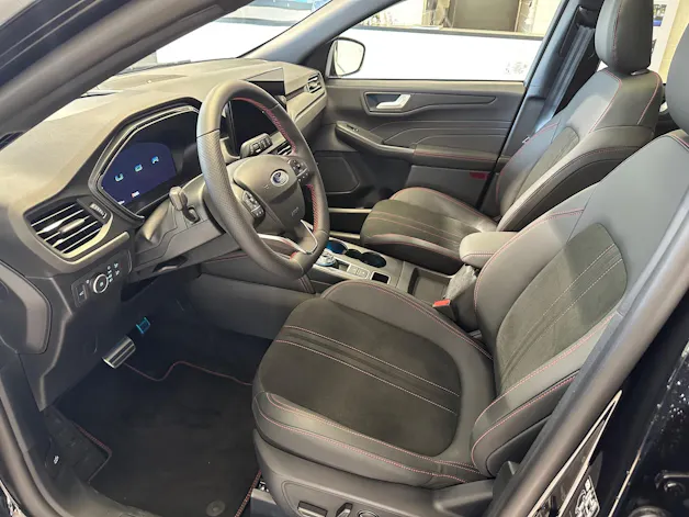 Ford Kuga 2.5 Hybrid ST-Line X 4x4