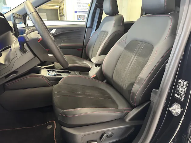 Ford Kuga 2.5 Hybrid ST-Line X 4x4