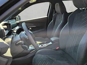 Peugeot 2008 1.2 Hybrid 145 GT
