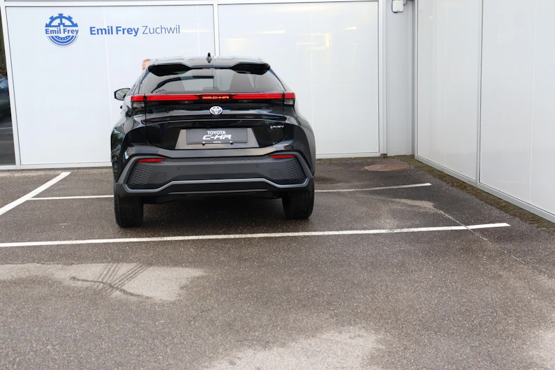 image du véhicule TOYOTA C-HR