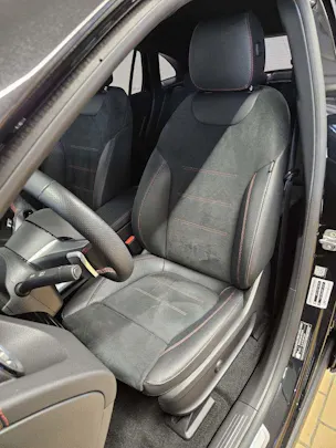 Mercedes-Benz EQA 350 4Matic AMG Line Swiss Star